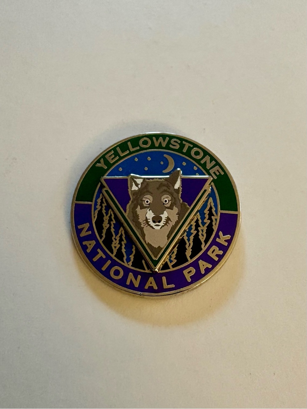Vintage Yellowstone National Park Wolf Enamel Lapel Pin